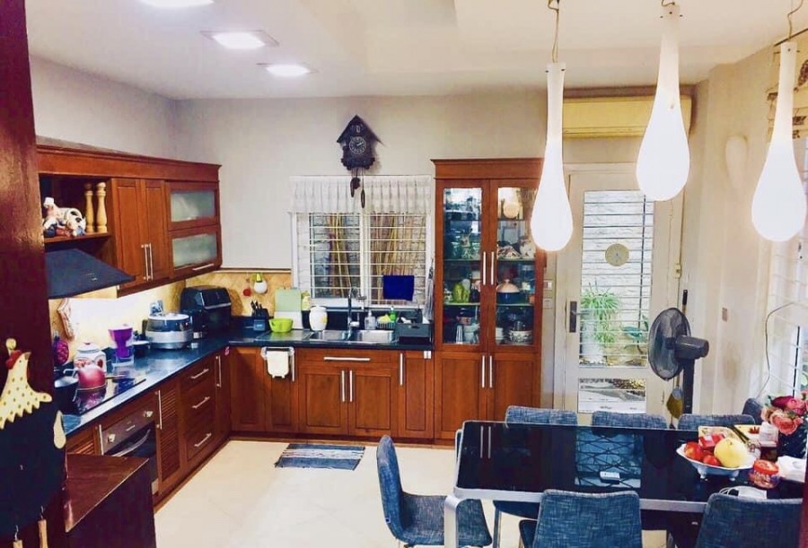 BÁN NHÀ PHÂN LÔ HỒ ĐỐNG ĐA GARA Ô TÔ 7 CHỖ KINH DOANH KHU VIP DT 62M, 4 TẦNG ,MT 5M. GIÁ 11.5 TỶ