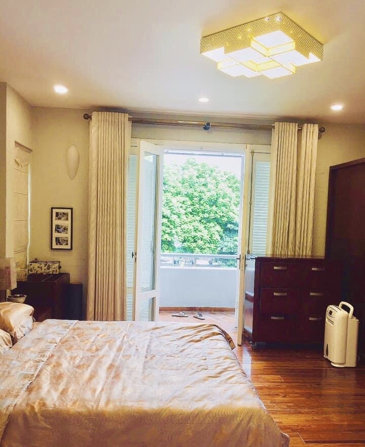 BÁN NHÀ PHÂN LÔ HỒ ĐỐNG ĐA GARA Ô TÔ 7 CHỖ KINH DOANH KHU VIP DT 62M, 4 TẦNG ,MT 5M. GIÁ 11.5 TỶ