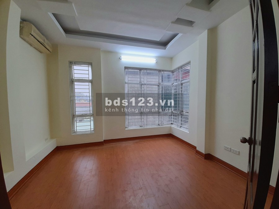 Bán nhà Đường Khương Đình, Q. Thanh Xuân. 57m2x5 tầng.