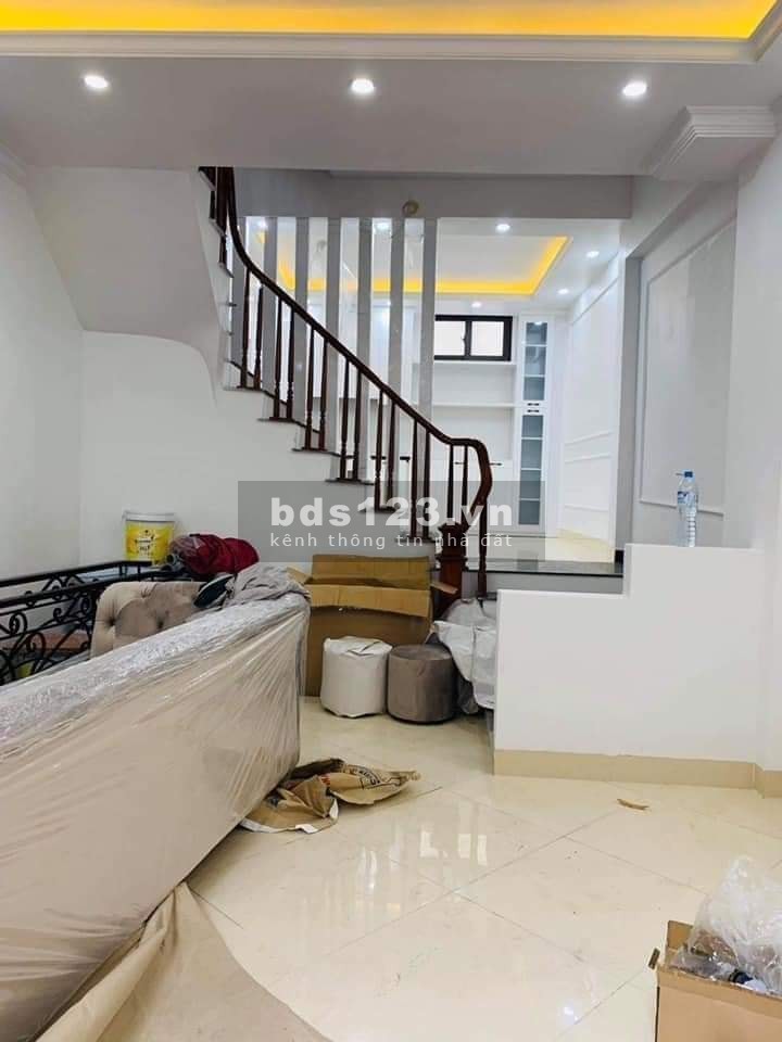 Bán nhà mới xây lô góc 30m2 x 5T NT siêu đẹp Đội Cấn 2,6 tỷ