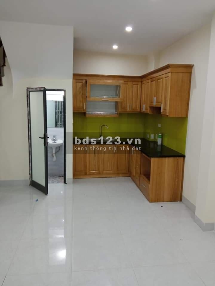 Bán nhà Kim Giang, quận Hoàng Mai, 5 tầng mới xây, hơn 2 tỷ