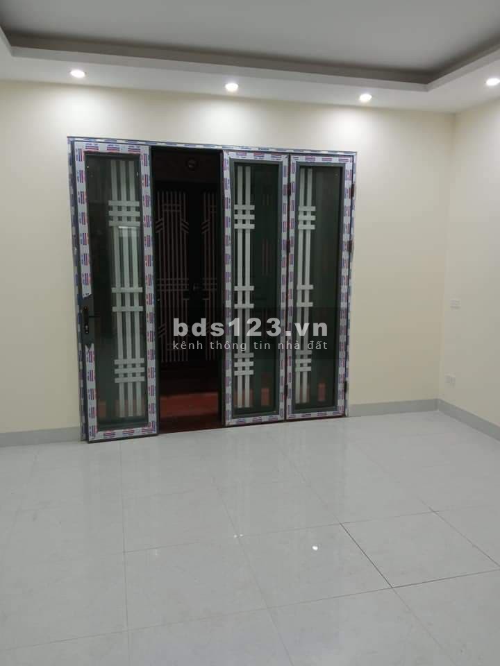 Bán nhà Kim Giang, quận Hoàng Mai, 5 tầng mới xây, hơn 2 tỷ
