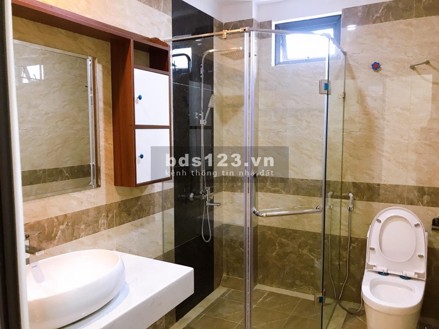HẠ GIÁ BÁN GẤP NHÀ NGUYỄN ĐỨC CẢNH, MỚI XÂY, 32 M2*5 TẦNG, MT 4M GIÁ 2.8 tỷ