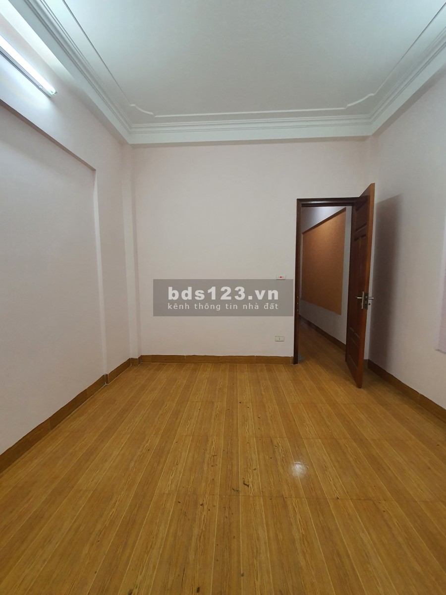Bán nhà mới xây lô góc 30m2 x 5T NT siêu đẹp Hoàng Hoa Thám 2,7 tỷ