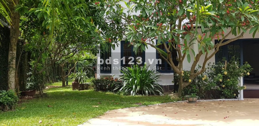 SIÊU BIỆT THỰ, VỊ TRÍ VIP, N.Thụy Long Biên, 1250m2 MTx11m