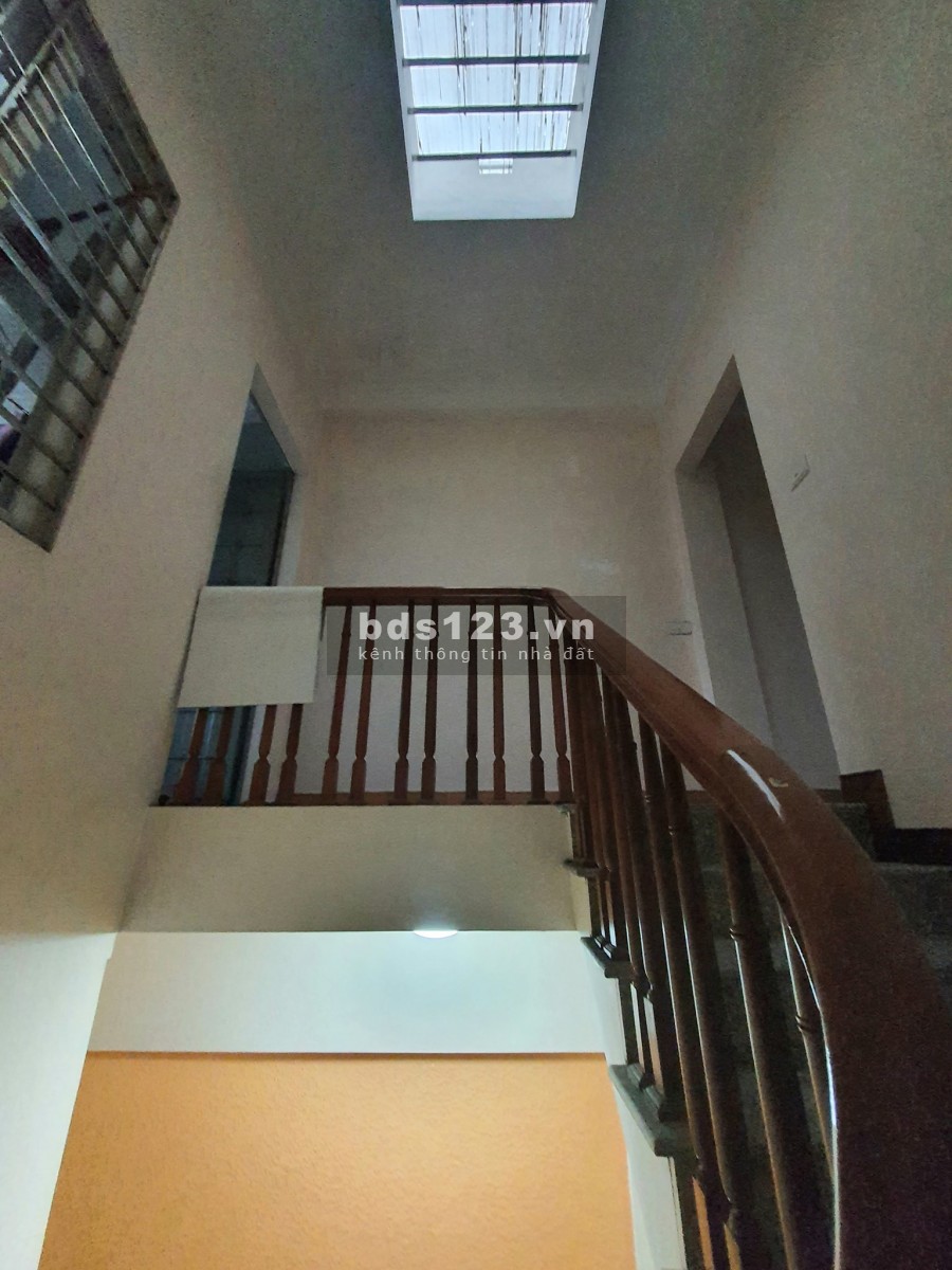 Bán nhà mới xây lô góc 30m2 x 5T NT siêu đẹp Hoàng Hoa Thám 2,7 tỷ