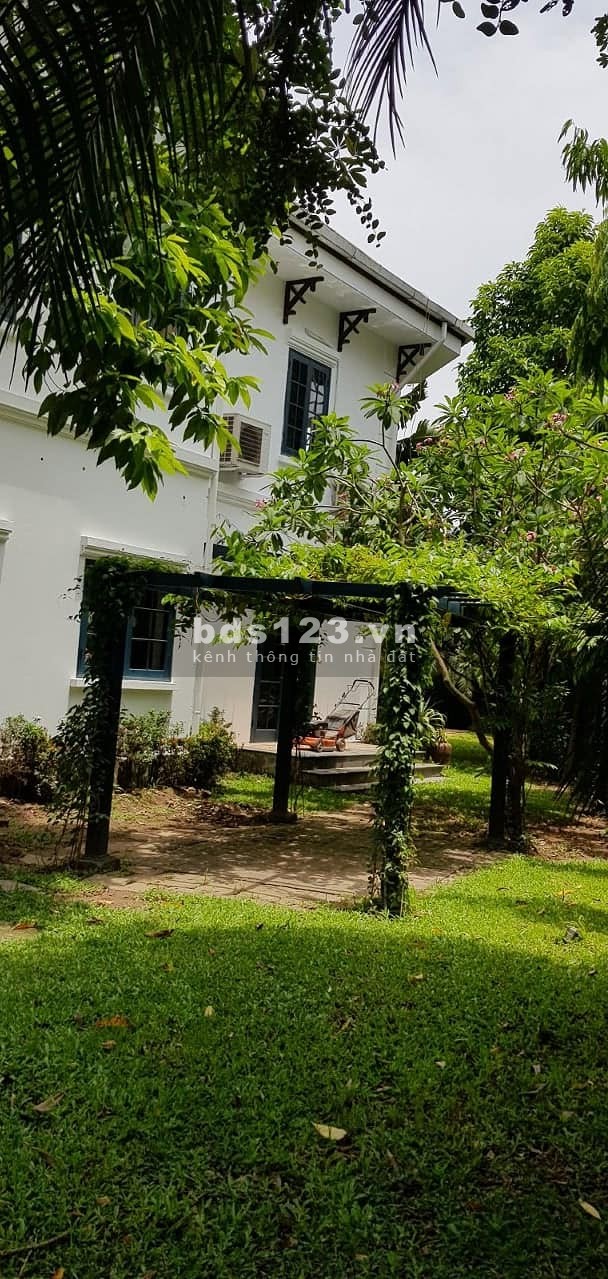 SIÊU BIỆT THỰ, VỊ TRÍ VIP, N.Thụy Long Biên, 1250m2 MTx11m