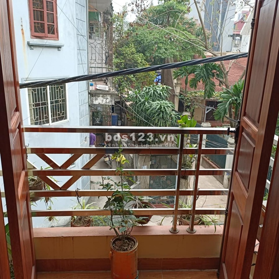 NHÀ ĐẸP MỚI CHỦ TỰ XÂY - NỘI THẤT ĐẸP - MẶT NGÁCH TO - LÔ GÓC 2 THOÁNG - KINH DOANH NHỎ.