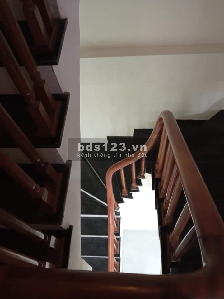 Bán nhà Kim Giang, quận Hoàng Mai, 5 tầng mới xây, hơn 2 tỷ