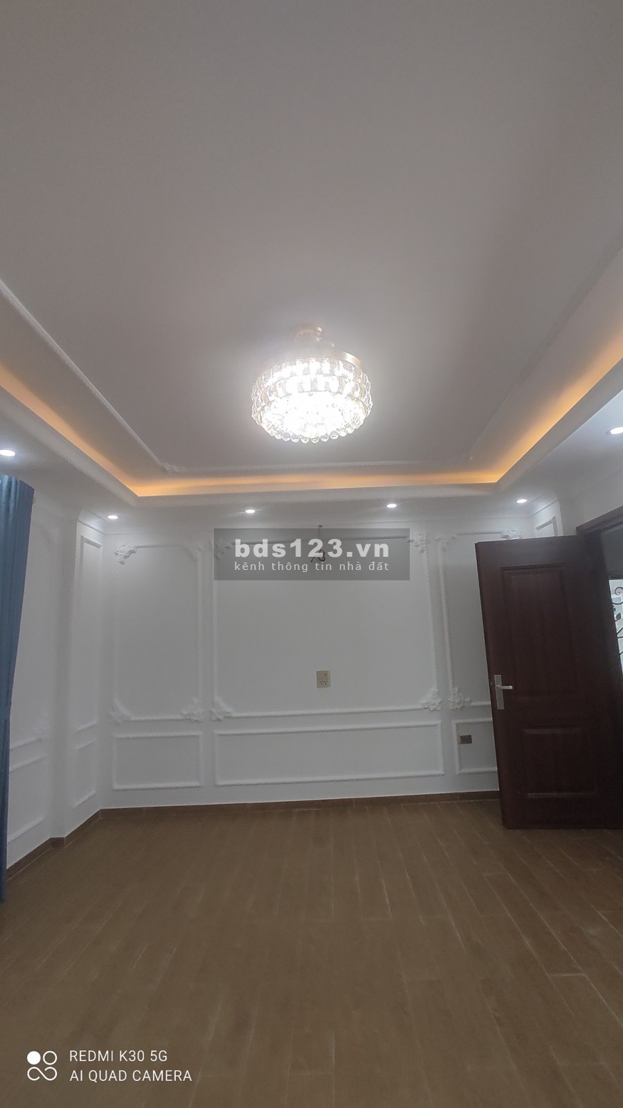 CHỦ BÁN GẤP ĐI ĐỊNH CƯ CÁCH 1 NHÀ RA MẶT PHỐ MẶT TIỀN HƠN 6m NHỈNH 3 TỶ
