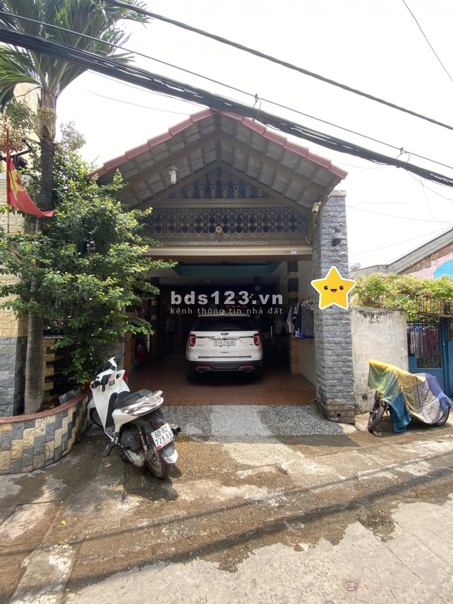 Nhà HXH Phan Văn Trị 6x30 Trệt Lầu 3PN 3WC Giá 23Tr/th