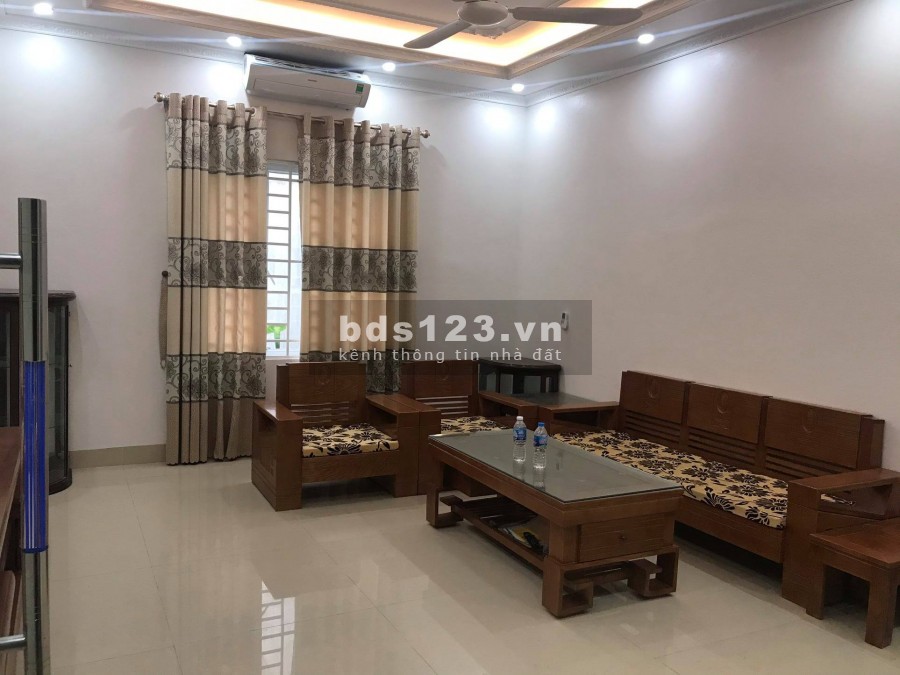 Bán nhà 4 tầng Nguyễn Viết Xuân, TP Hải Dương, 67.5m2, mt 4.5m, 3 tỷ 350