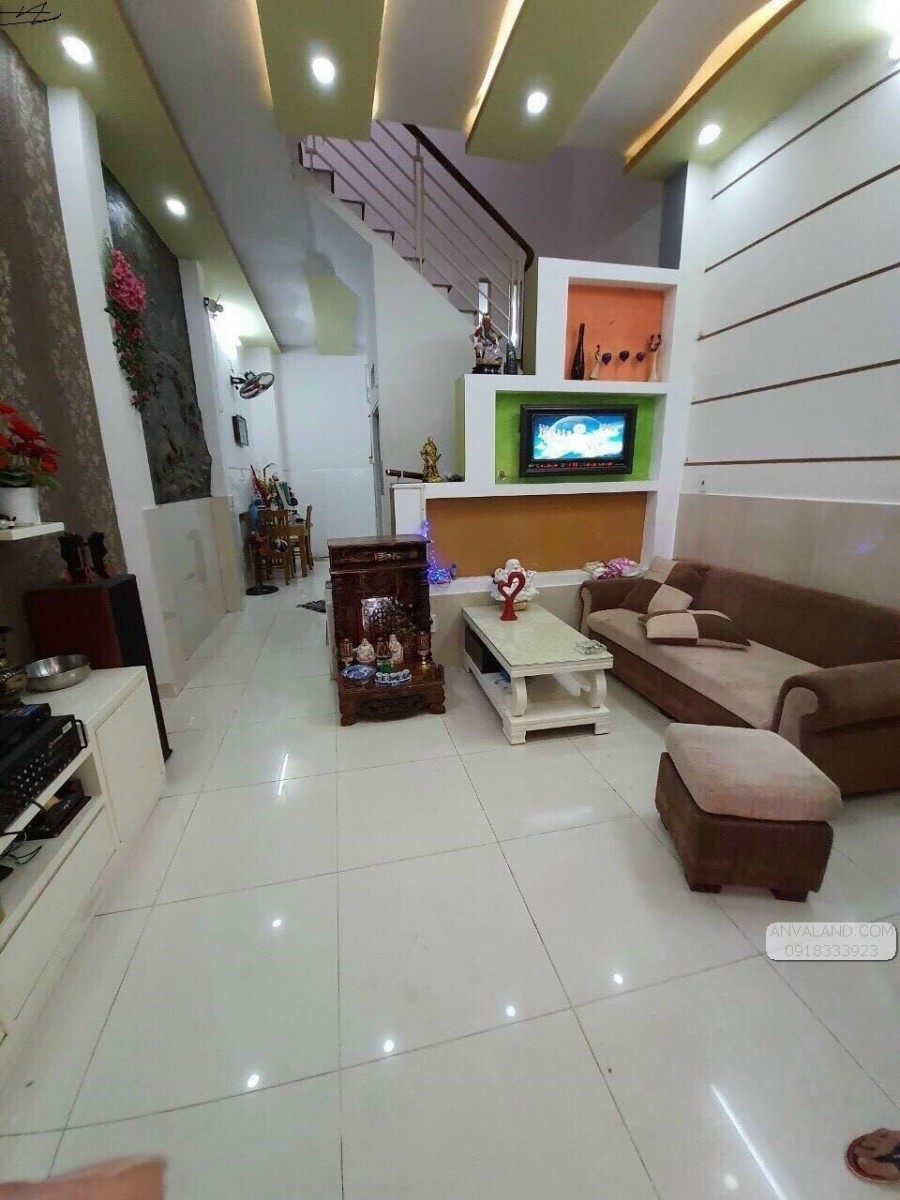 Theo con Đi Mỹ Bán gấp Nhà 212B/6H Nguyễn Trãi, Phường Nguyễn Cư Trinh, Quận 1, 44m2, 3 Tầng, giá 8 tỷ 6 MTG