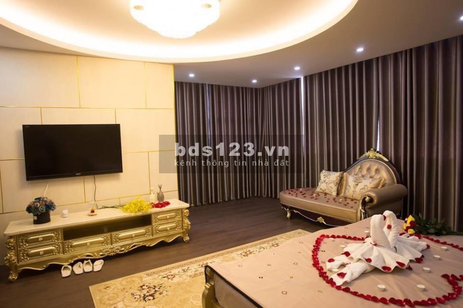 Cần bán tòa nhà lô góc, Trần Quốc Hoàn, Cầu Giấy; 99M, 9 tầng, mặt tiền 14m, giá 28 Tỷ. 0968990560