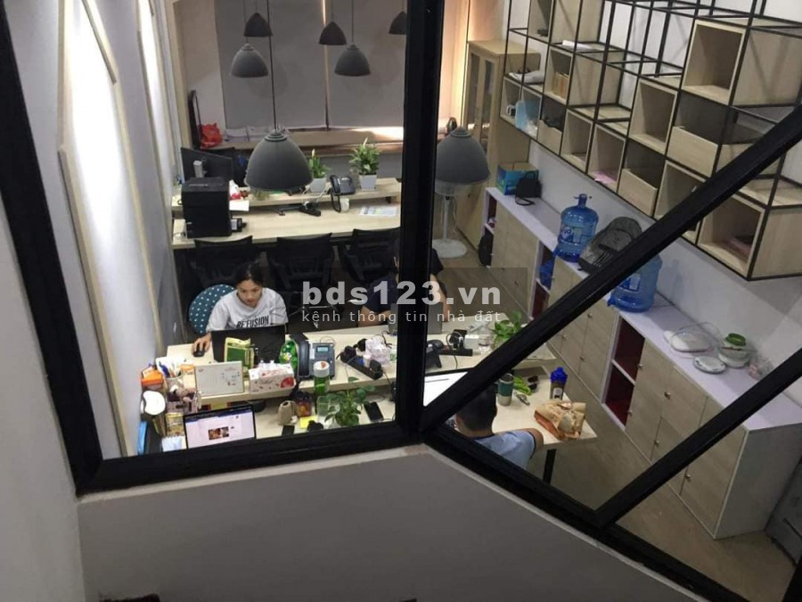 BÁN NHÀ NGUYỄN CHÍ THANH 45M2 X 4T, PHÂN LÔ, ÔTÔ TRÁNH, KINH DOANH ĐỈNH, GIÁ 8.8 TỶ.