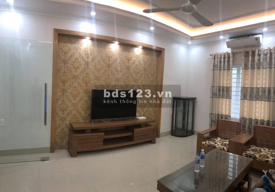 Bán nhà 4 tầng Nguyễn Viết Xuân, TP Hải Dương, 67.5m2, mt 4.5m, 3 tỷ 350