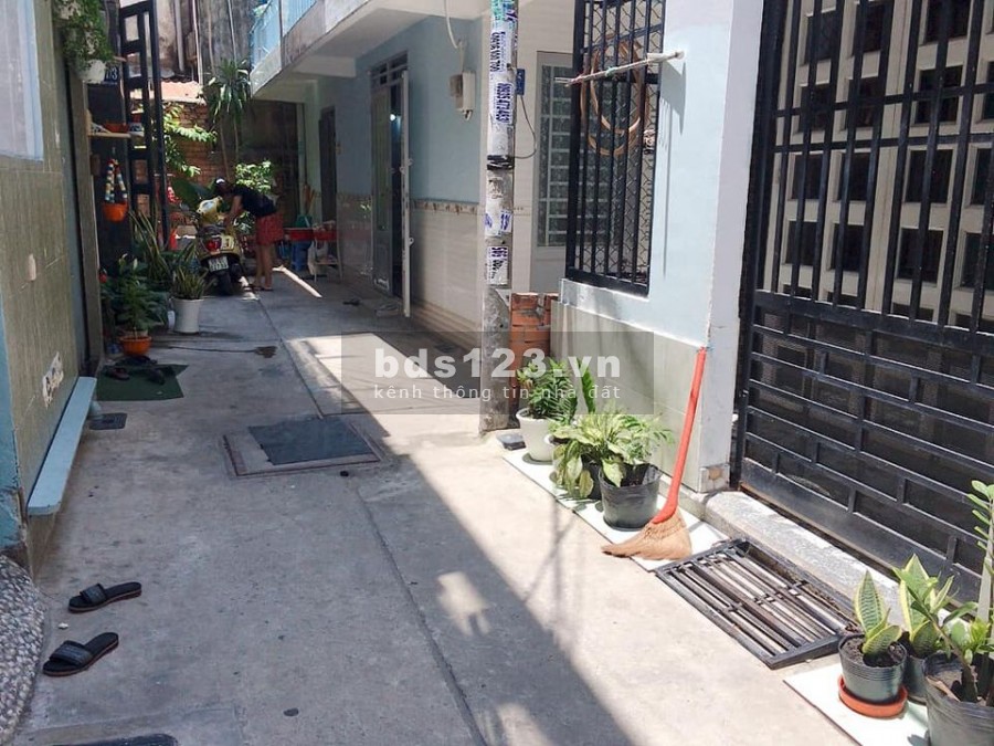 Bán nhà giá rẻ Lê Trọng Tấn Tân Phú chỉ hơn 4 tỷ.