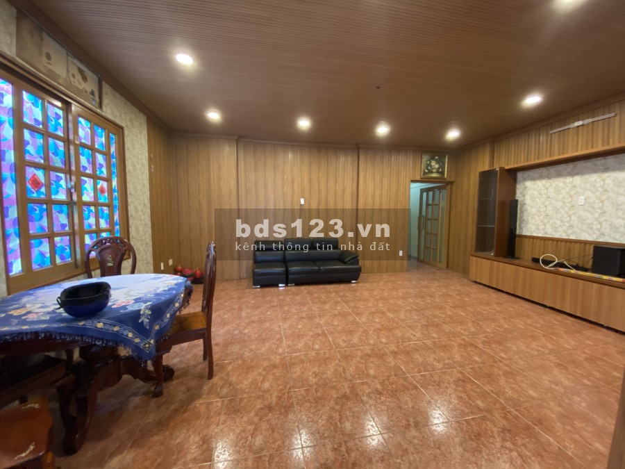 Nhà HXH Phan Văn Trị 6x30 Trệt Lầu 3PN 3WC Giá 23Tr/th