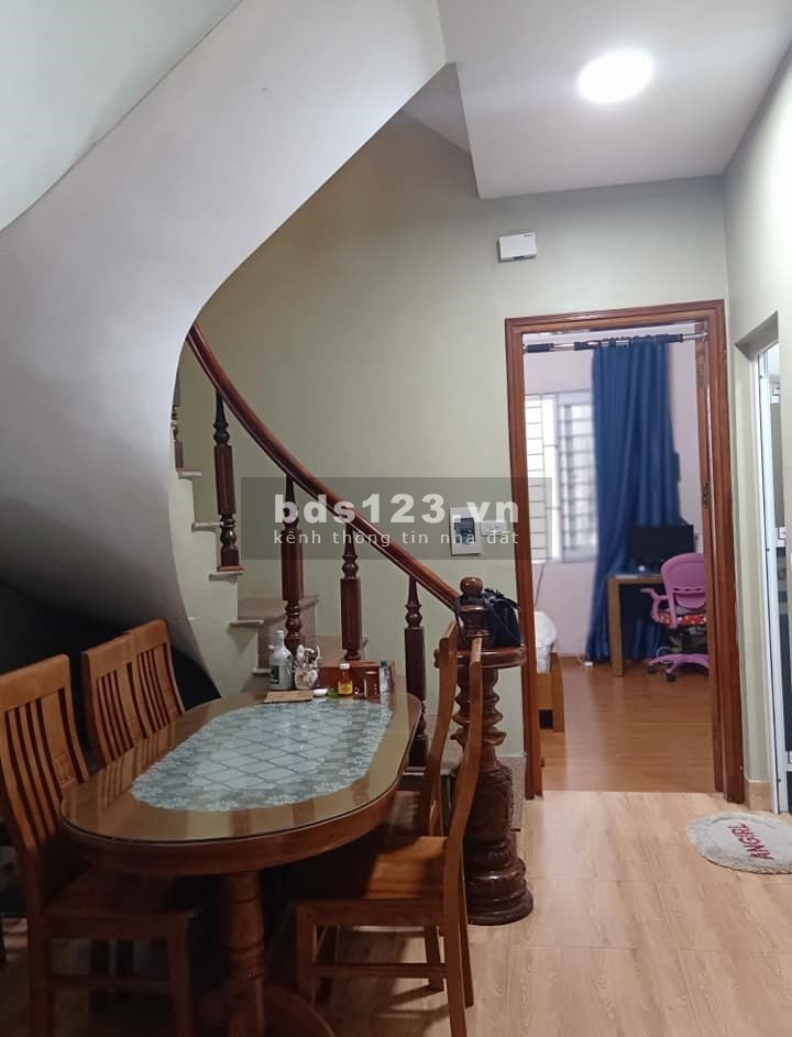 Bán nhà VIP Long Biên Nguyễn Sơn 48m2 20m ra mặt phố chỉ 3.75 tỷ