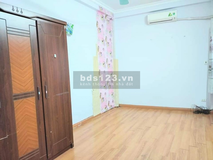 Bán nhà Bạch Mai 35mx4T khung cột chắc chắn, giá 2.3 tỷ lh 0916010180