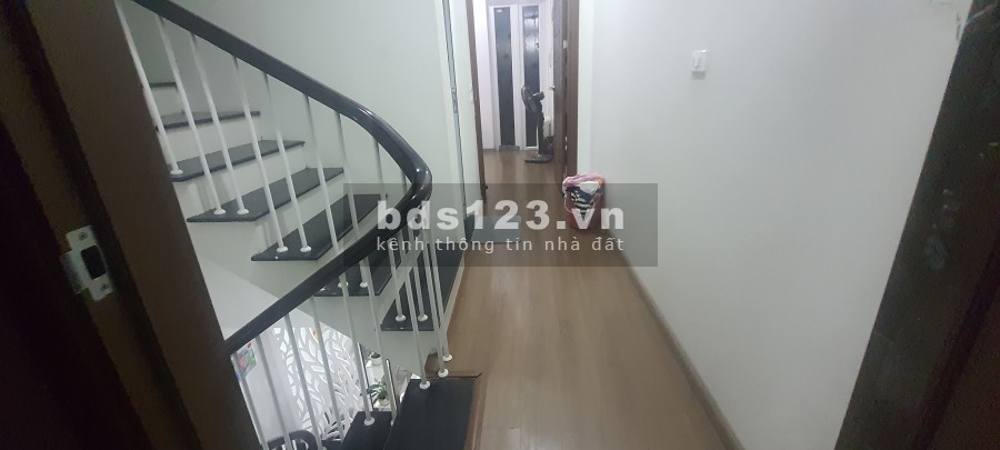 Khương Đình! Nhà đẹp, đầy đủ nội thất, sách valy đến ở ngay, chỉ nhỉnh 4 tỷ!!!