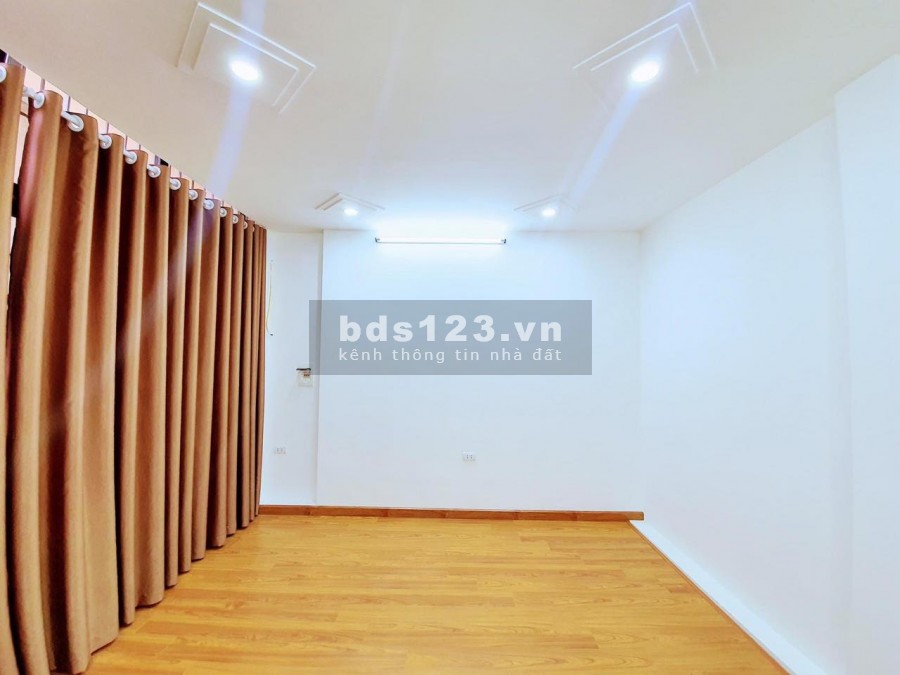 Cần Bán Nhà Lương Khánh Thiện DT 30m2 x5tangx MT 5m Ôtô đỗ cửaNhà mới về ở ngay Giá 3.5 tỷ