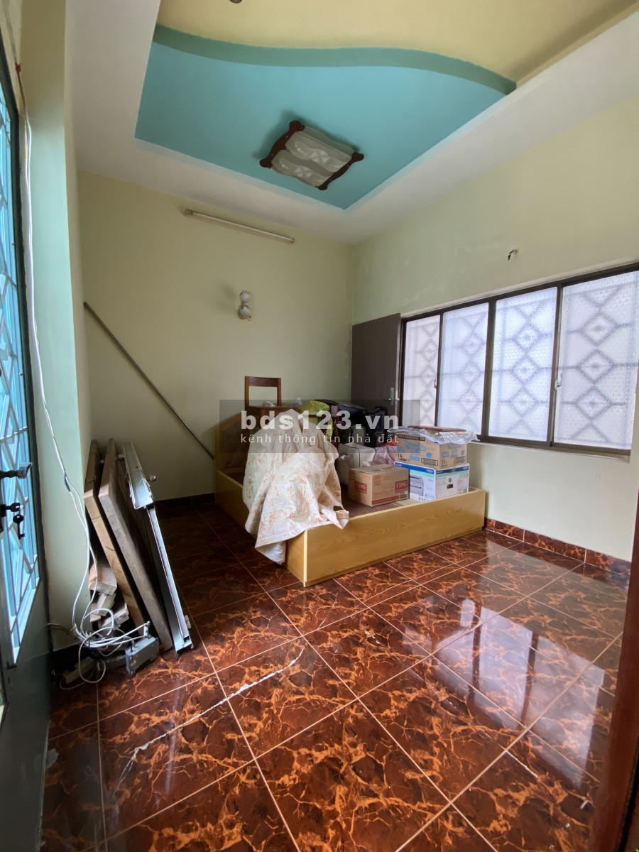 Nhà HXH Phan Văn Trị 6x30 Trệt Lầu 3PN 3WC Giá 23Tr/th