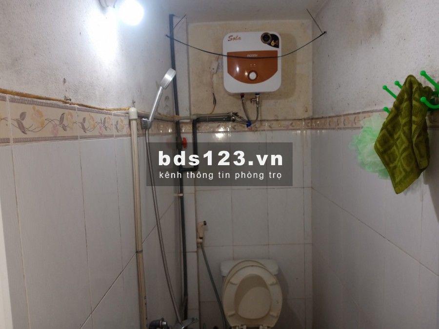 Cho thuê phòng khép kín rộng 20m2 khu phụ khép kín Lạc Long Quân gần Xuân LA