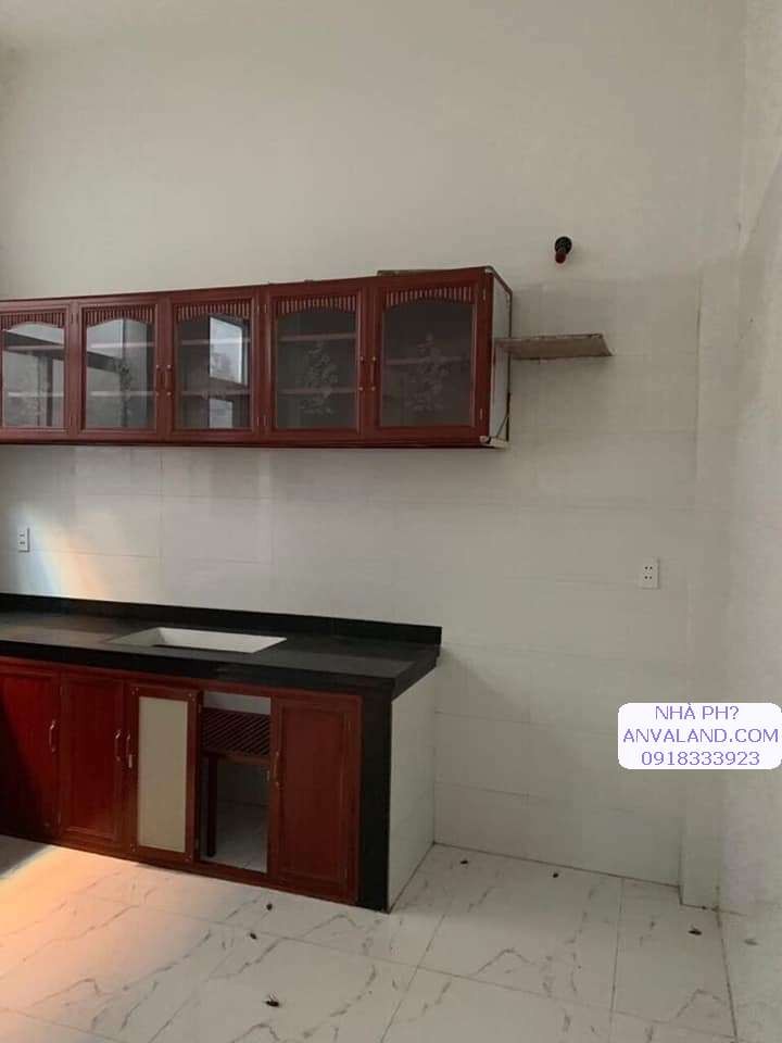 Mở Quán Bar XO bán gấp nhà hẻm XH 22/5C Trần Bình Trọng, Quận 5, 49m2, 3 Tầng, chỉ 8 tỷ 5