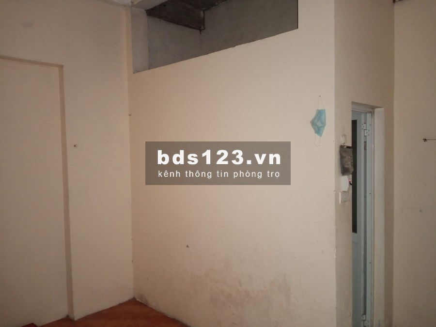 Cho thuê phòng khép kín rộng 20m2 khu phụ khép kín Lạc Long Quân gần Xuân LA