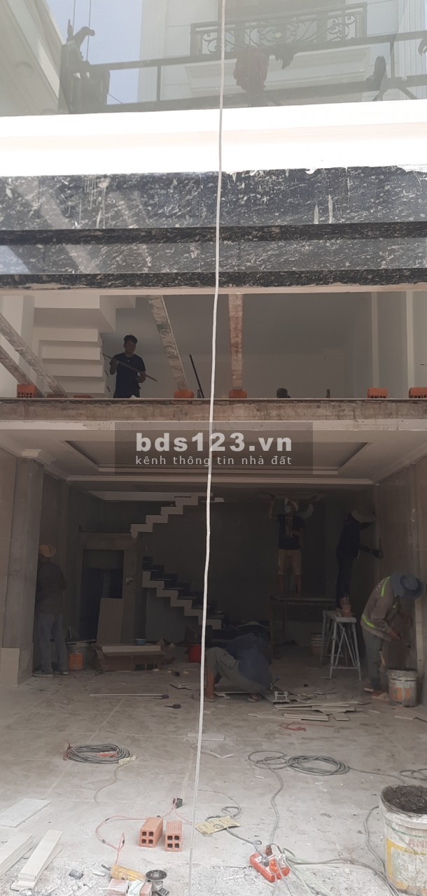 Nhà phố 3 mặt tiền view sông quận 12