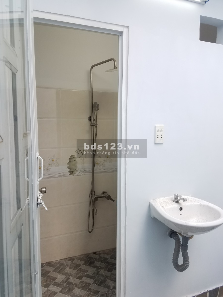 Nhà mới 3 lầu 4pn thết kế đẹp hẻm ô tô Trần thị hè q12 3.25 tỷ