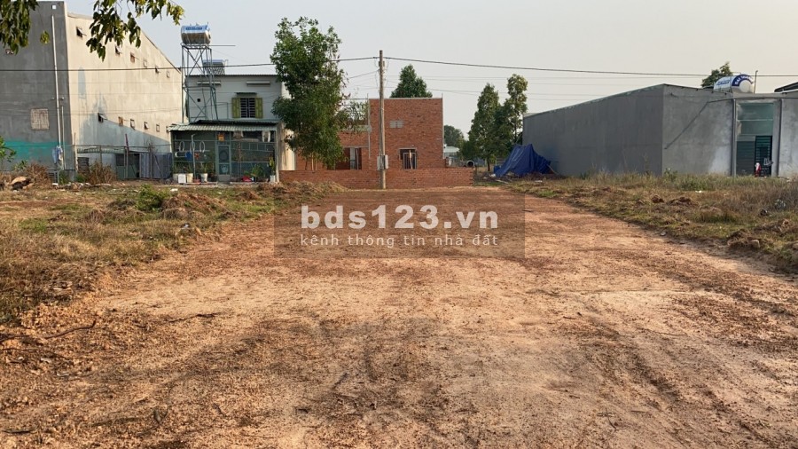 Tôi cần tiền nên bán gấp ldãy nhà trọ mới kề chợ tp