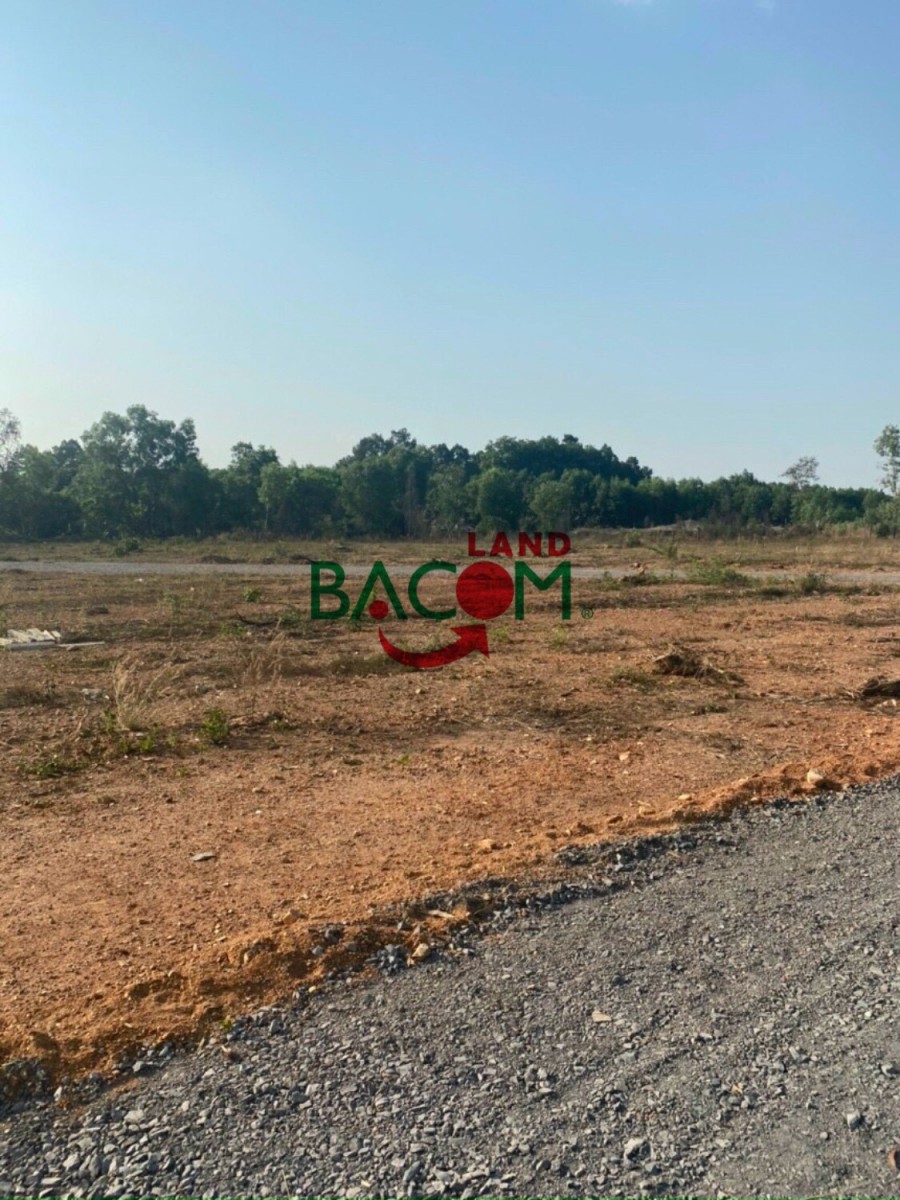 Đất long bình giá rẻ 550m2 giá chỉ 1,4 tỷ sổ riêng sang tên trong ngày, đường 5m thoáng mát
