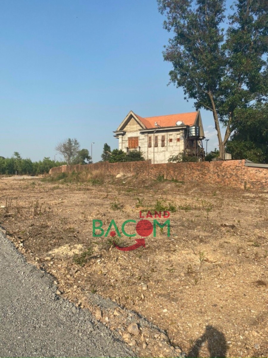 Đất long bình giá rẻ 550m2 giá chỉ 1,4 tỷ sổ riêng sang tên trong ngày, đường 5m thoáng mát