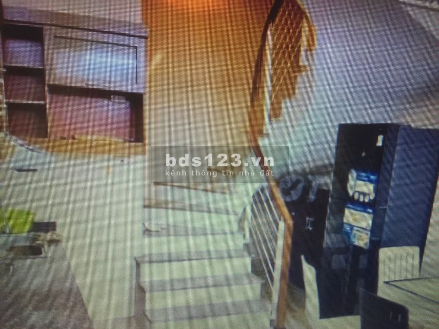 Bán nhà Ngô Gia Tự long lanh 33m2, 5 tầng, 2.42 tỷ.