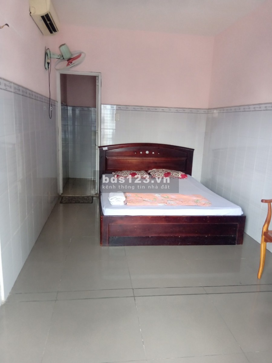 Cho thuê khách sạn hẻm xe hơi thông 1sẹc trường chinh tân hưng thuận quận 12