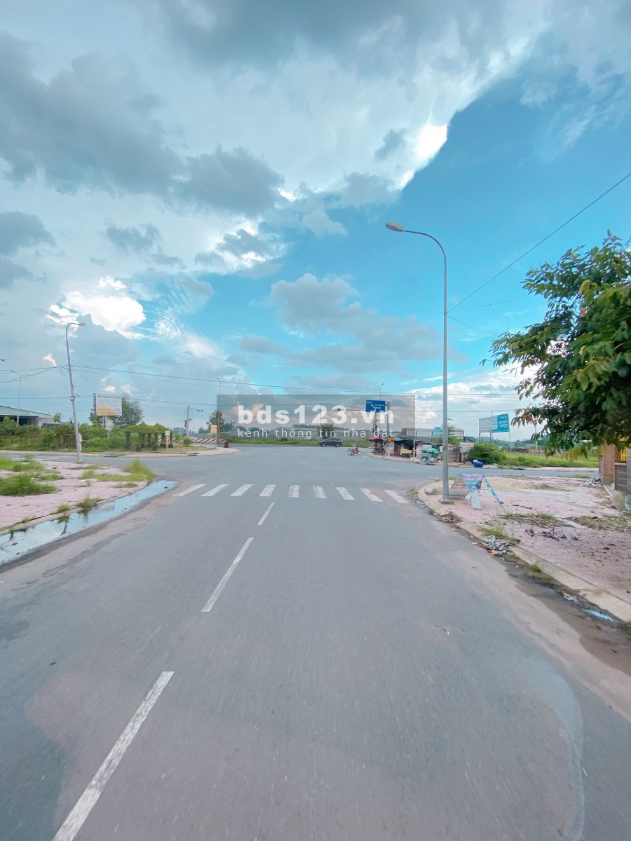 Còn duy nhất lô đất KDC Thanh Niên, Nhà Bè, xây dựng ngay, DT 100m2 giá 1tỷ8