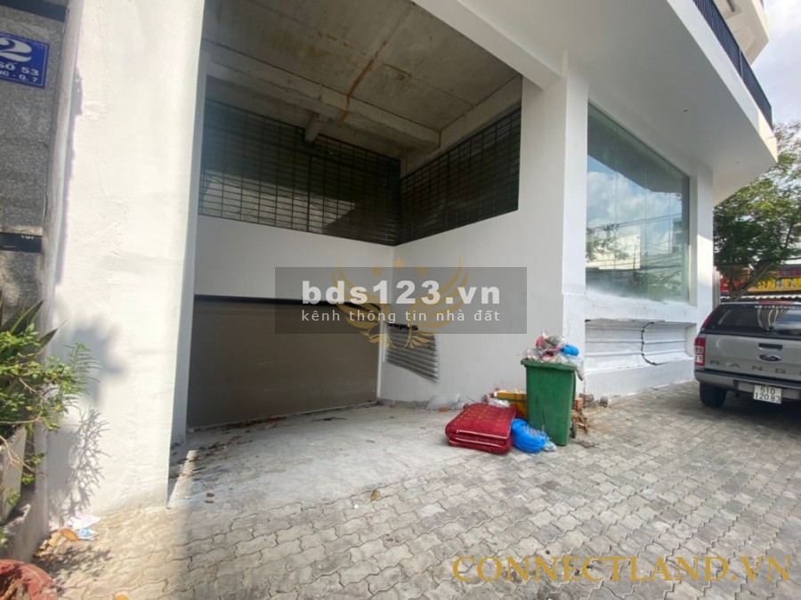 Tòa nhà Góc 2MT số 425 Nguyễn Thị Thập 15 x 22m , Q.7