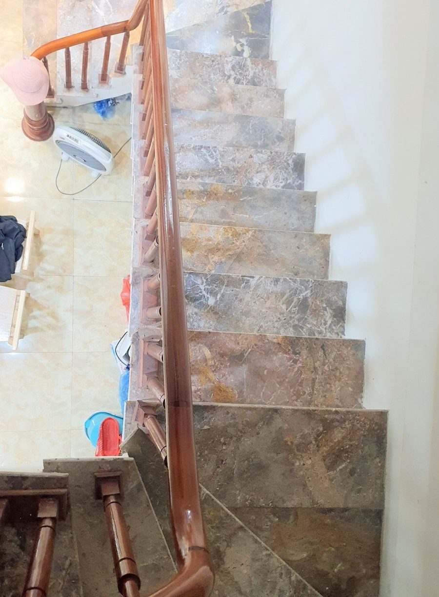 Bán nhà 4 tầng Bùi Ngọc Dương 50m 4 tầng giá chỉ 2,6 tỷ ở ngay,