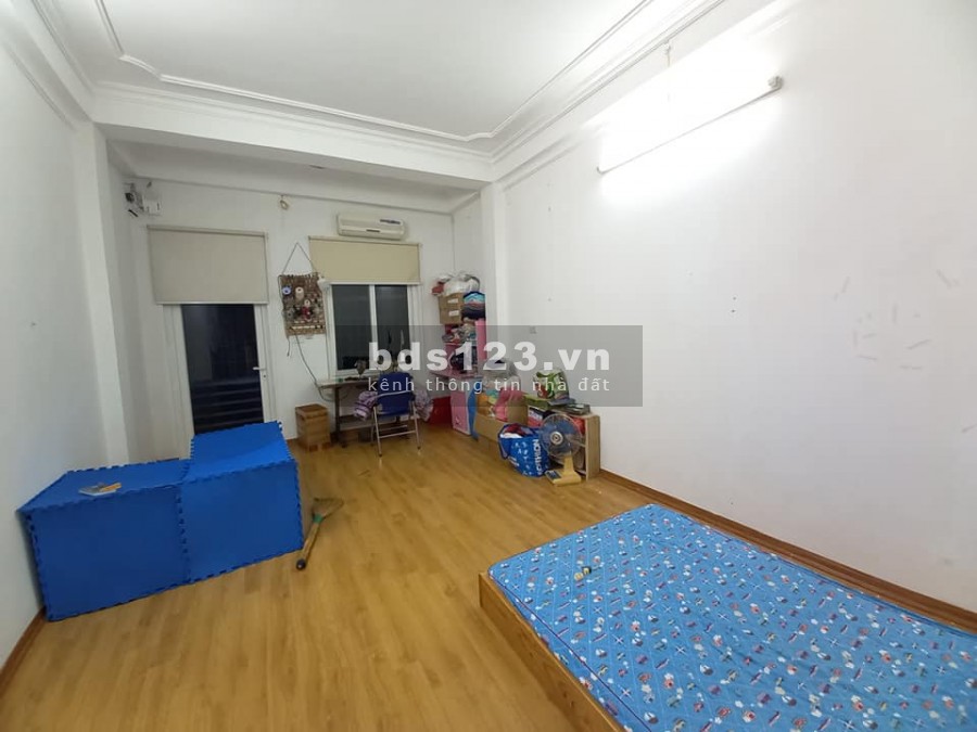 Bán rất gấp nhà ô tô, KD Phố Tô Vĩnh Diện: 65m2, 4T, 6 tỷ