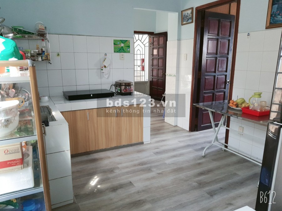 Bán chung cư Đồng Diều lầu 5 thang bộ phường 4 quận 8 giá rẻ
