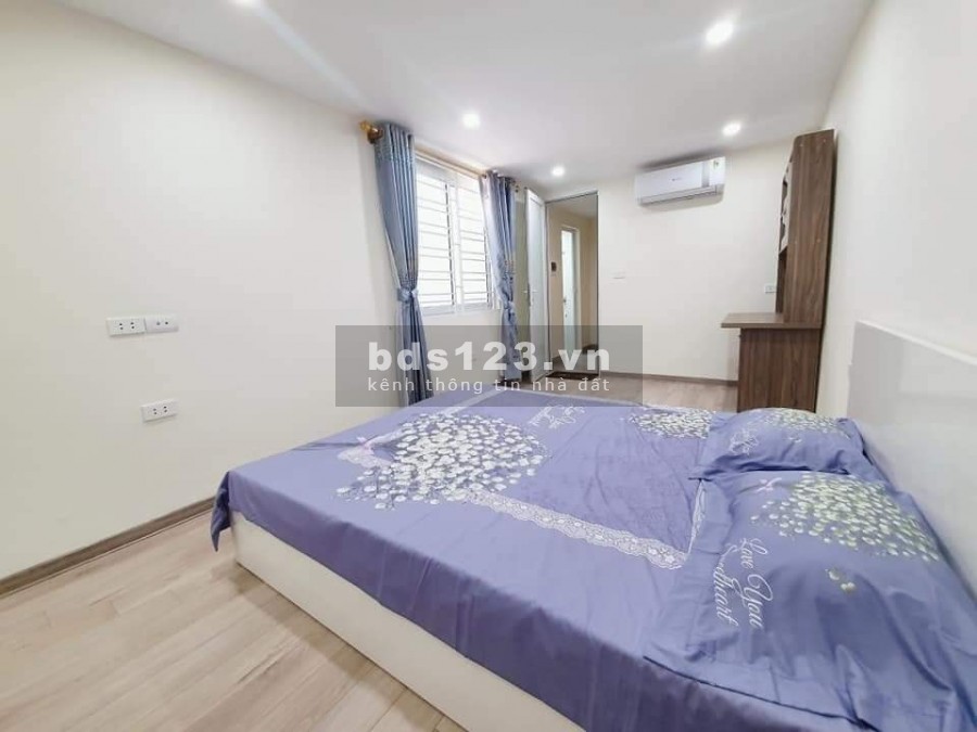 Bán nhà mới xây sang xịn mịn 40m2 x 5T NT siêu đẹp văn cao 3,7 tỷ