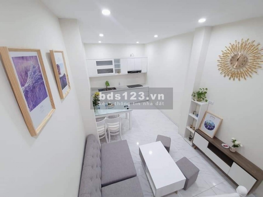 Bán nhà mới xây sang xịn mịn 40m2 x 5T NT siêu đẹp văn cao 3,7 tỷ
