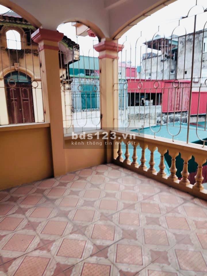 Nhà trung tâm đống 3 thoáng, đẹp ở luôn, 30m, MT 5m, giá 2,5 tỷ