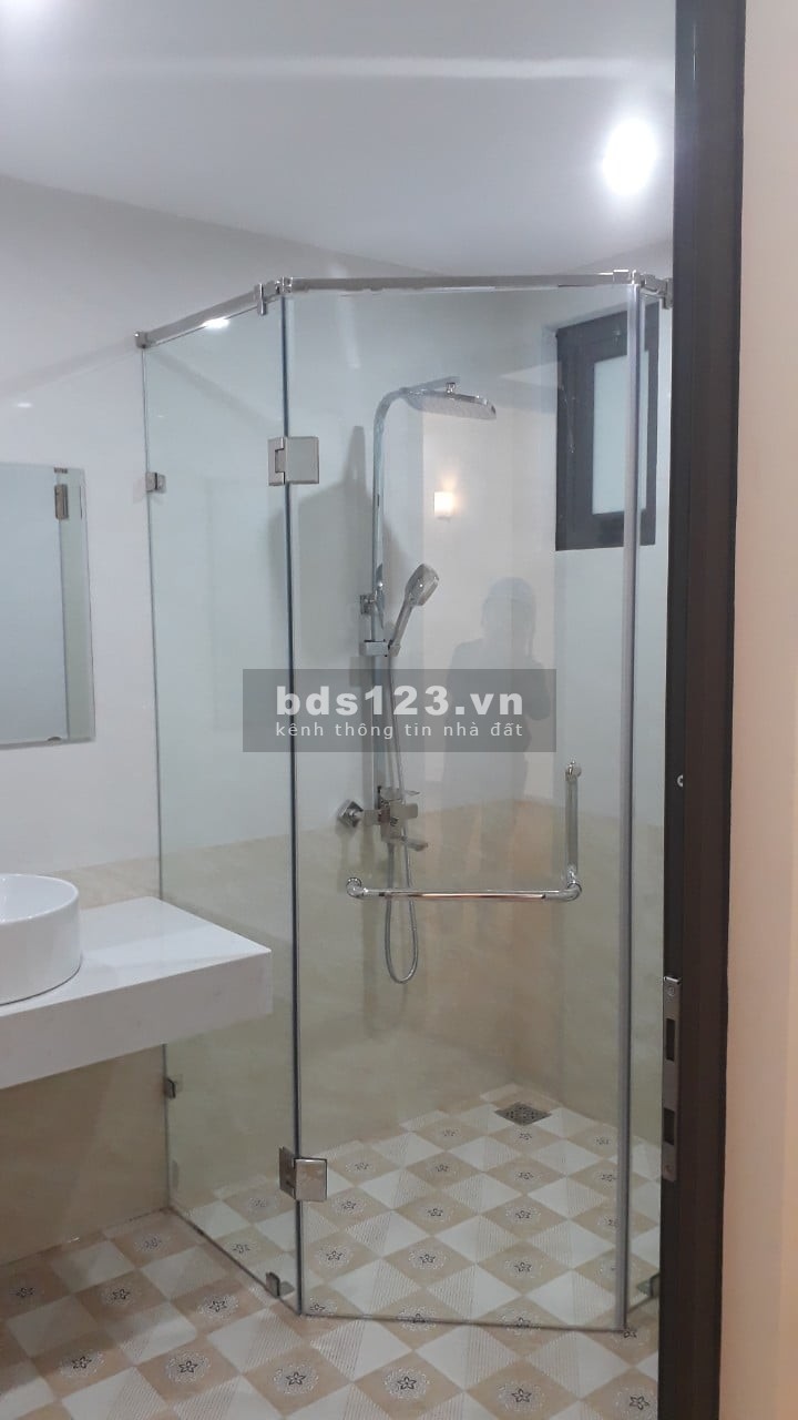 Giá Tốt, Hoa Lâm Long Biên, 40m2 MTx4m 5T ngõ 2M