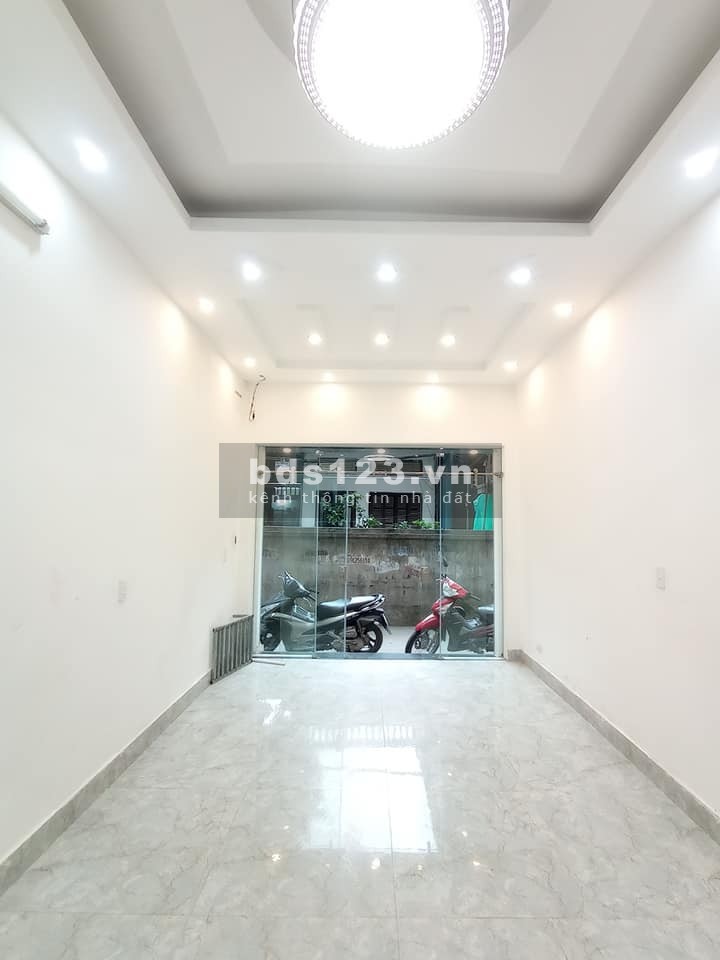 Siêu Hiếm Hoàng Mai 45m2 4 tầng, 3,9 tỷ ngõ cực rộng, nở hậu