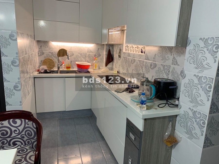 Bán gấp 50m22 tầng Âu Cơ Phường 10 Tân Bình giá 4 tỷ.