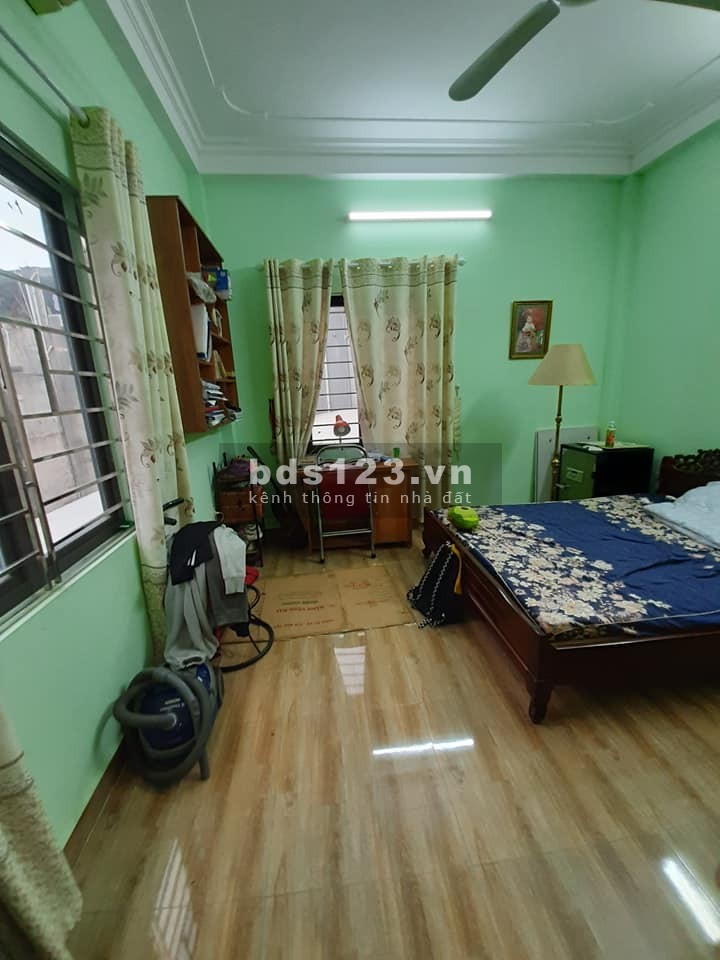 Ngõ 559 Kim Ngưu, 49m2, 5 tầng, MT: 4m, Chỉ 7.5 tê Kinh Doanh đỉnh. Nhà đẹp. Ngõ to đông