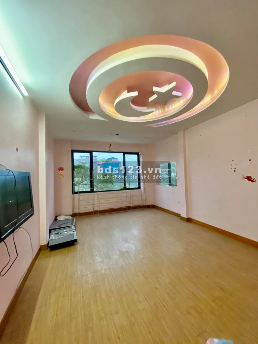 CỰC PHẨM! CỰC HIẾM! MẶT PHỐ HAI VỈA HÈ Ô TÔ TRÁNH VIEW SÔNG